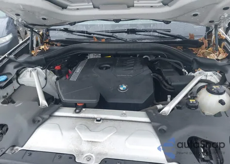 2021 BMW X3 xDrive30I z USA, uszkodzony, nr VIN 5UXTY5C08M9F84455